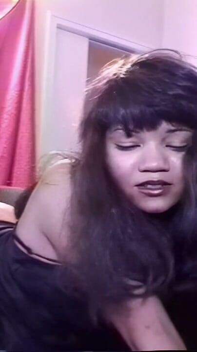 Horny Hairy Girls: Černá kočička Chlupatá kundička Mezirasový vintage