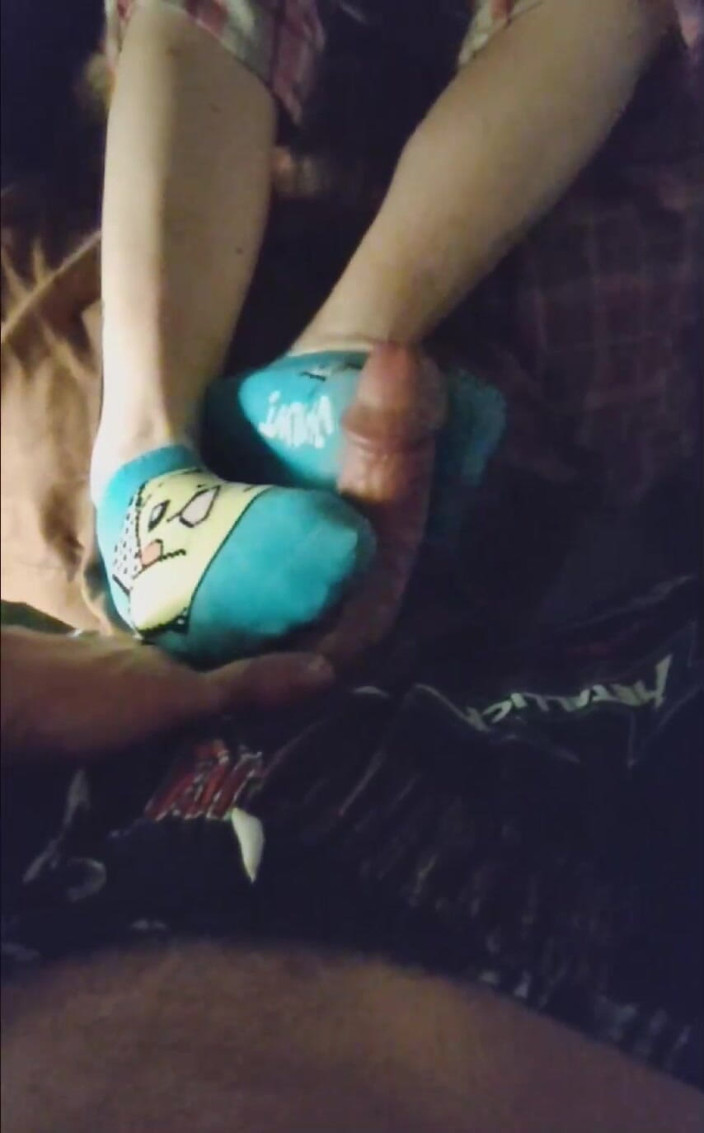 SocksAddict69: Sexy Little Pikachu tobillo sockjob sock footjob &amp; hello kitty socks...