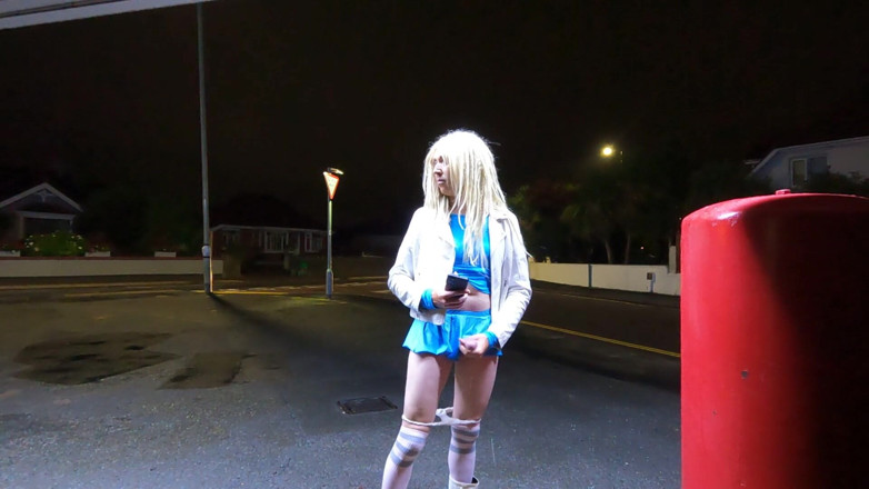 The Midnight Minx: ThemidNightminx на уличном дисплее