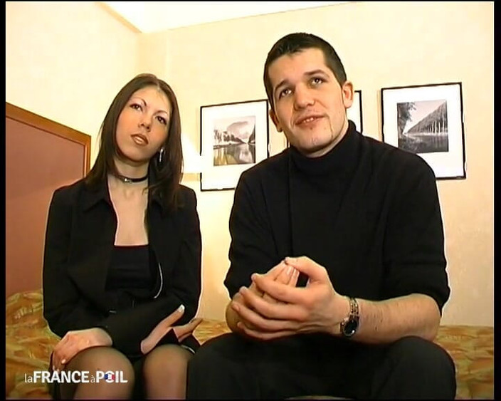 French Family Secrets: Louna e Angelo stanno venendo per un casting hot!