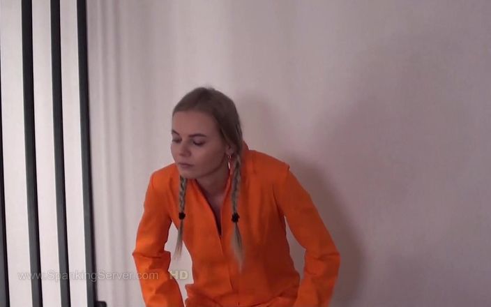 Spanking Server: Kate bröstpiska 18233