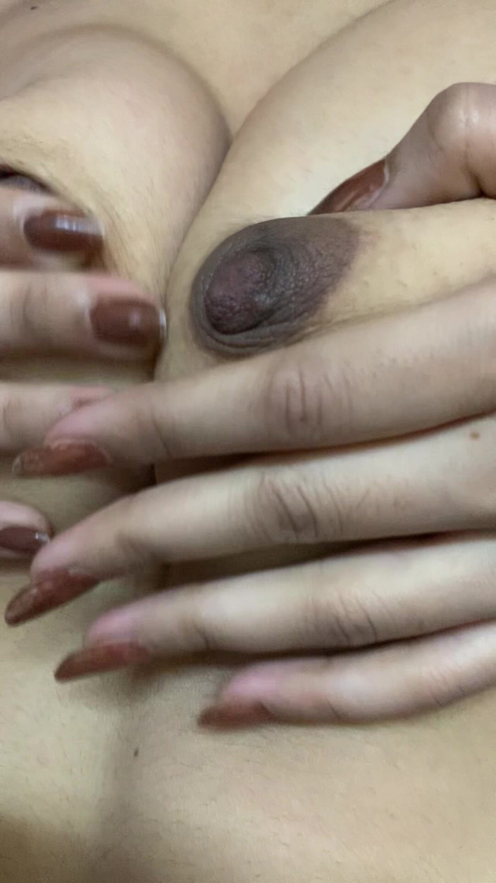 Riya mickey: 대학에서 온 의붓여동생이 좋아하는 티셔츠를 입고 나를 빨고 섹스하는 걸 봤어