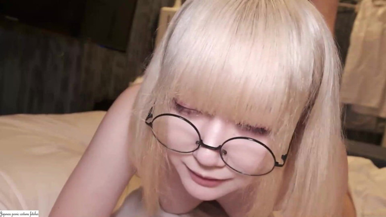 Studio Modern Shunga - JAV: A Stunning Petite Blonde