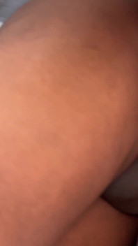 BBW GILF v punčochách dostane anál ošukaný Black Mo