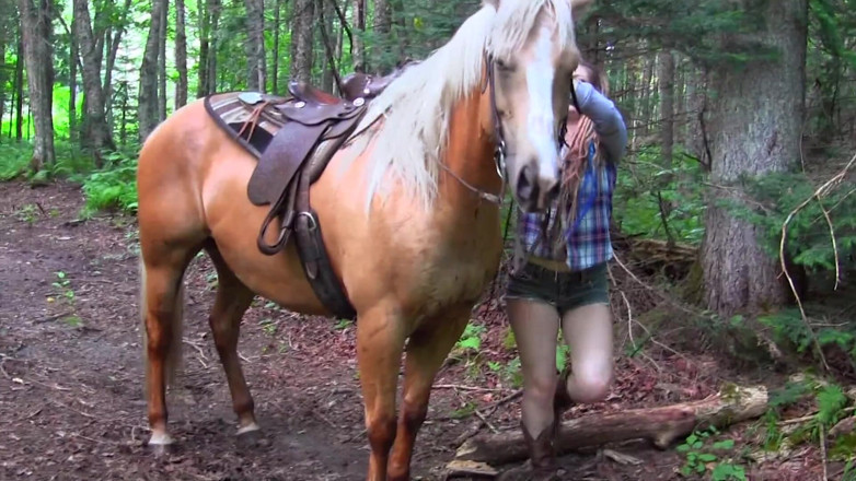 Pegasus amateurs only: Hot MILF Gets Fucked in the Forest by the River!