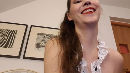 Viktoria Goo: Viktoria Goo - Fransk städers sprutande orgasm i svarta strumpor