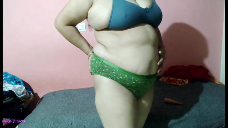 Telugu-fuckers: Dicke möpse, geschwollene brustwarzenmassage, schüttelnde dirtytalk für stiefbruder