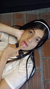 I Borrow My Neighbor's Bathroom and End up Masturbating Really Hard