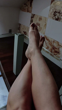 Wetting Table at the Breakfast for the Pleasure of It (director's Cut)