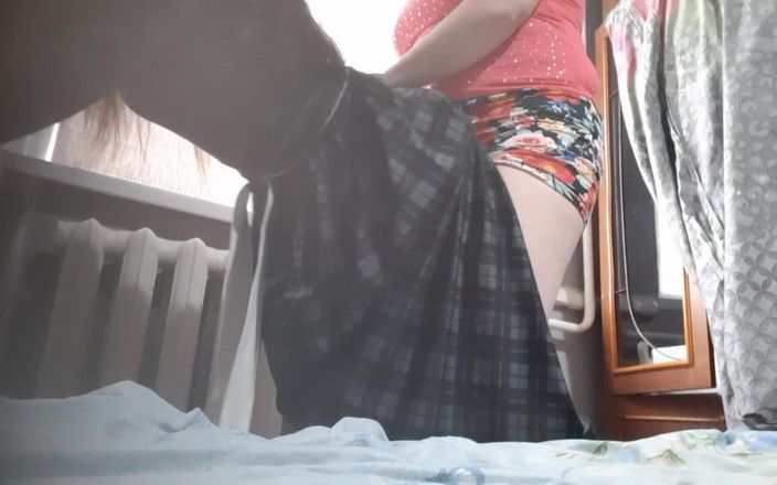 Lesbian-illusion: Saya mengongkek tunang abang tiri saya semasa dia keluar - ilusi...