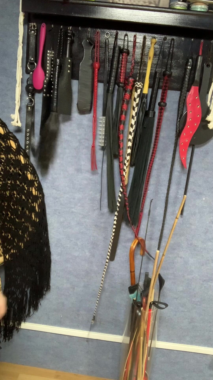 Maitresse Clara: Jag öppnar dörrarna till denna fängelsehåla för dig