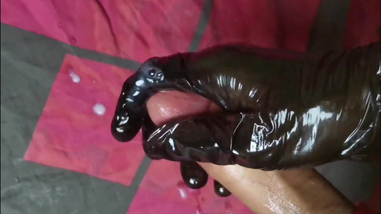 SEXY_GUYBEST: Жесткий массаж члена, притормаж, большой взрыв спермы, белая молочная смазка
