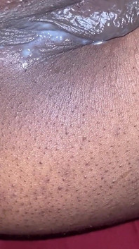 Creampie pantat besar adik tiri saya yang berair