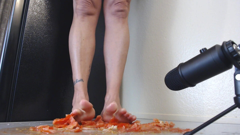 Abby Anna: ASMR tomatoes barefoot smooshing