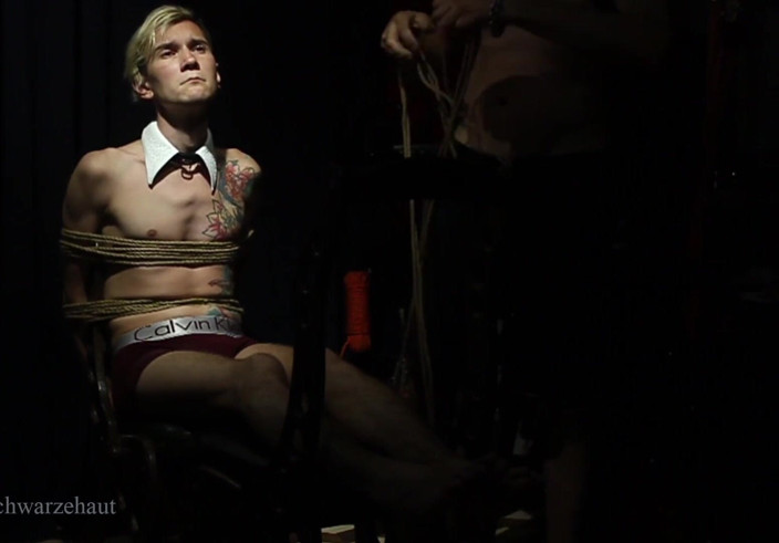 Wanheldvig: Tickling for Nicky`s feet with oil