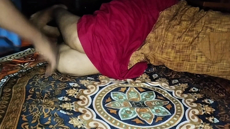 Deshi women: बहुत प्यारी भारतीय सेक्सी गृहिणी पति और सेक्स बहुत प्यारी सेक्सी महिला का आनंद लेते हैं