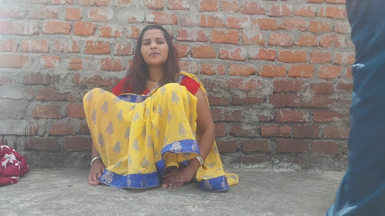 Pooja raniji: Deshi Pooja bhabhi vengono nella casa più antica chhat video...