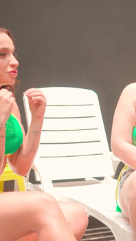 Flora Favaretto, Bombasse Pulpeuse, Fait Du Dirty Talk