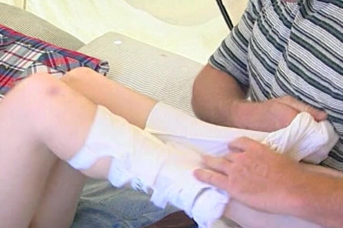 THAGSON RETRO: Cewek sange ini lagi asik nyepong kontol dan dientot habis-habisan...