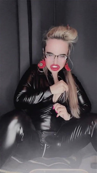 Strapon gag w maminsynek usta asmr urzekające