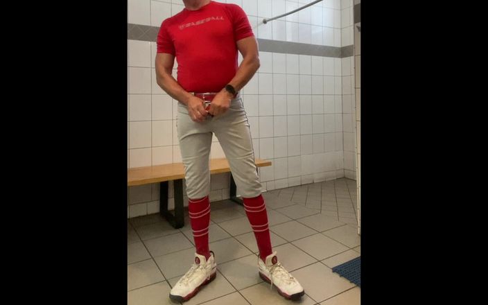 JockDad87: Buff Dilfjockdad87 Edges no Vestiário em Baseball Gear