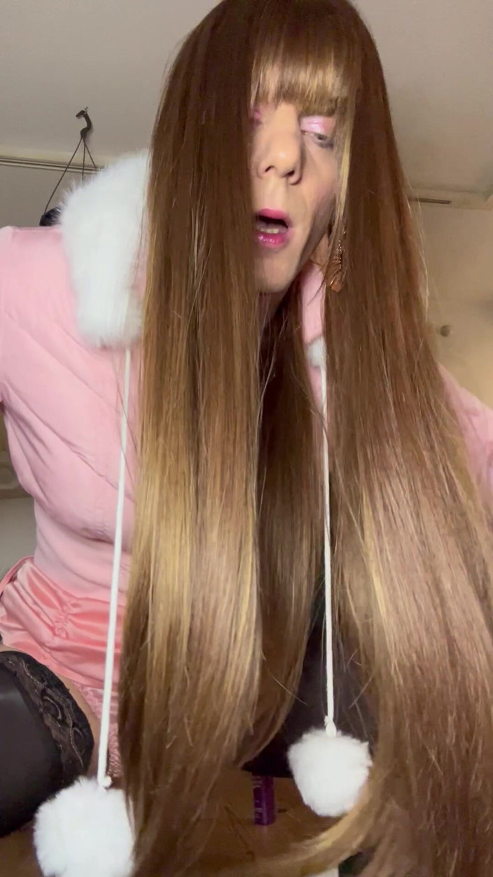 Jessica silk: Jess Silk cưỡi cu giả