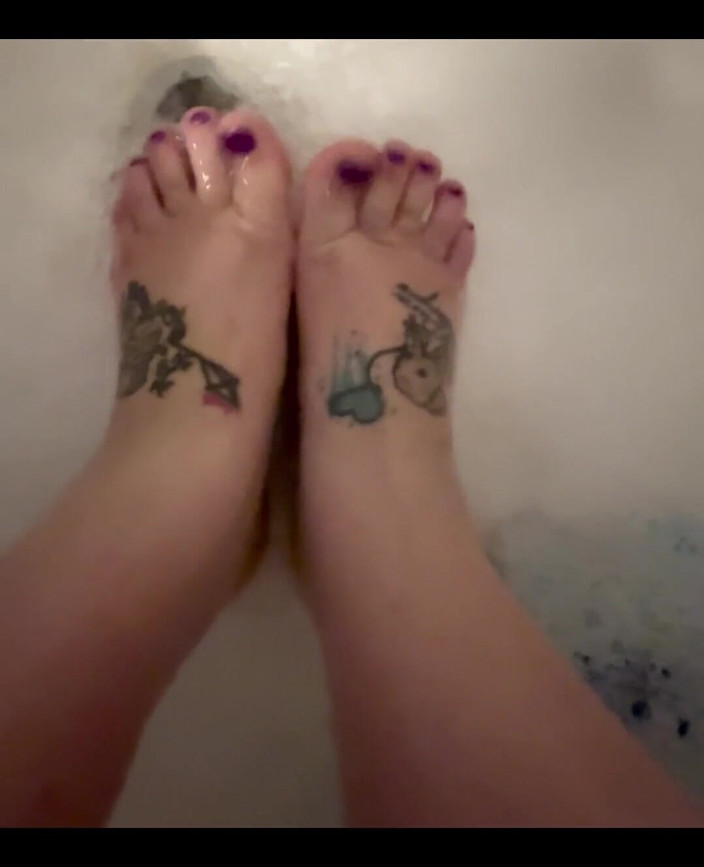 AmberLee: 3946065443.mp4