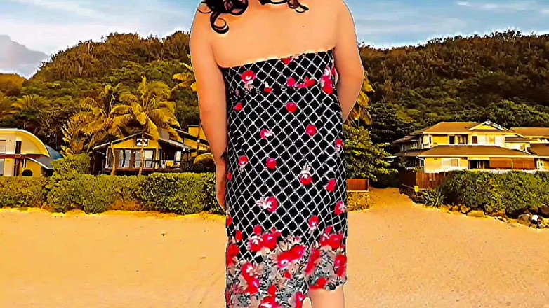 Kitty_Cross: trans menina dançando lentamente em seu quarto