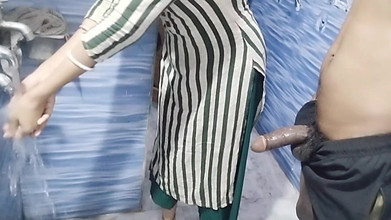 Sahnaz khan: Desi Sex in Bathroom