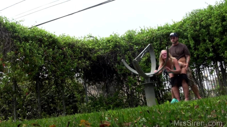 Siren XXX Studios: Stoute buitenslet