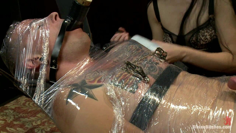 Divine Bitches by Kink: Breaking the Boy: Epizoda 3 Paní Leden Seraph