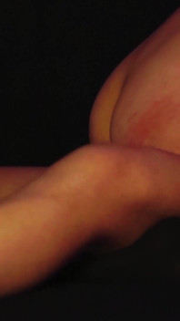 Ma femme salope me chevauche et me suce la bite