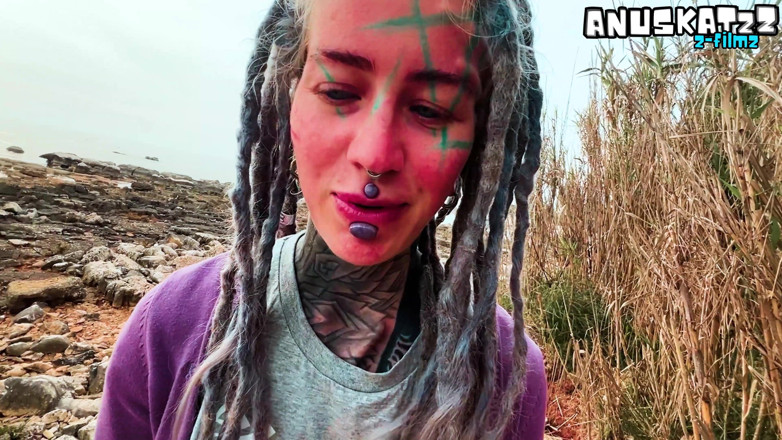 Anuskatzz: Blowjob awam dan pancutan mani besar di muka