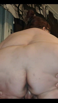 SSBBW 보지에서 젖은 장소를 찾기 어렵다 2부