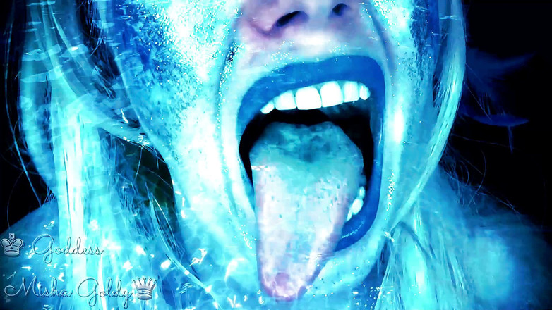 Goddess Misha Goldy: Okrutna syrena przestraszy cię i połknie żywcem (dodano efekty specjalne)