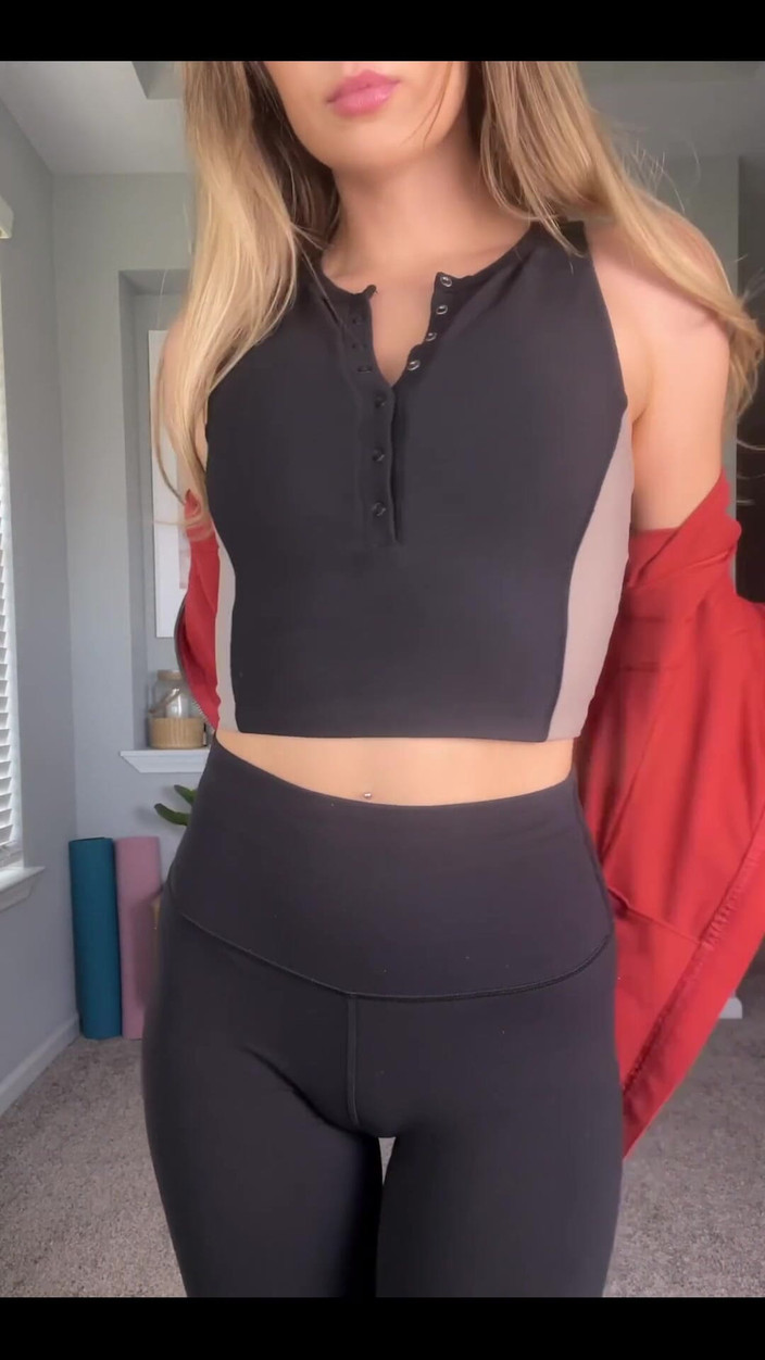 AvaZev: Je me déshabille pour vous