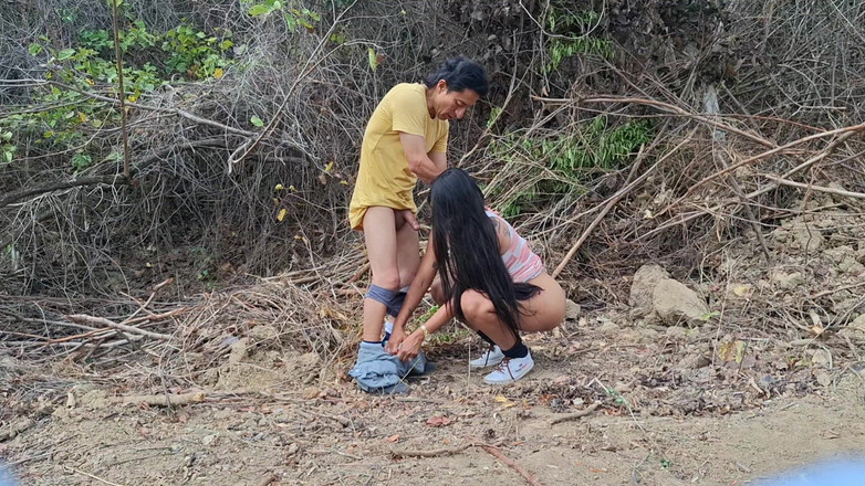 Lady: Seks luar dengan awek bertetek besar, ibu tiri yang bengkung...