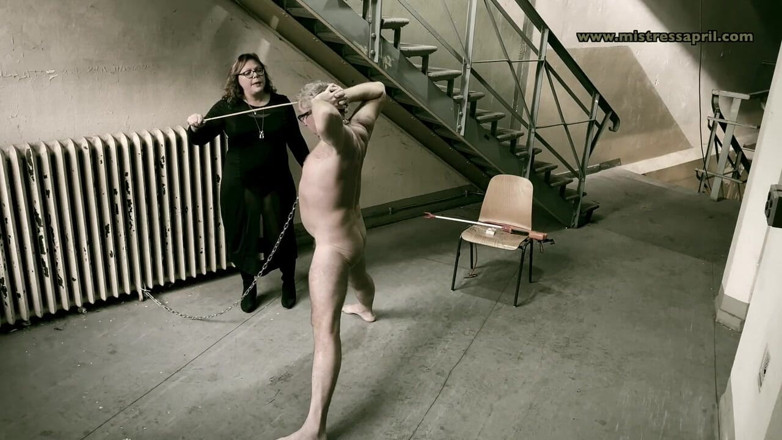 Mistress April: Dominatrix Mistress April clean up in cell 45