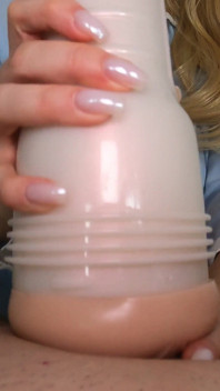 Heiße Deutsche MILF Mit Dicken Titten - Ich Komme Schnell Aus Ihrem Fleshlight