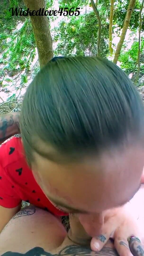 Wickedlove4565: Sudut pandangan pertama handjob blowjob tersedak pancutan mani dalam mulut