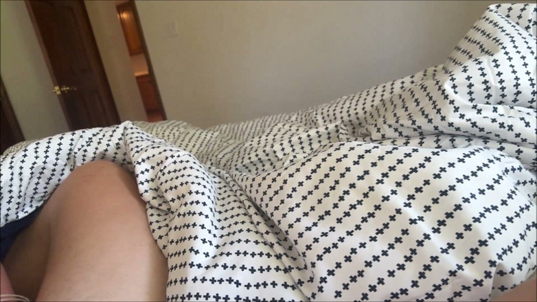 Angel Youngs: Caught Redhanded - Threesome for Huge Cumshot