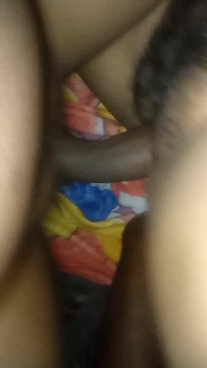 Jhon Hamster: Chicas de secundaria abiertas completamente