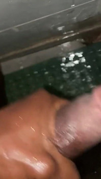 Hart in der dusche ficken, dass sie so viel kam