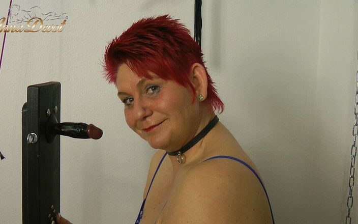 Anna Devot: Lezioni di gola profonda con il video del master
