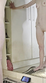 La Petite Beuty Se Fait Baiser Et Éjaculer Dessus! Levrette!
