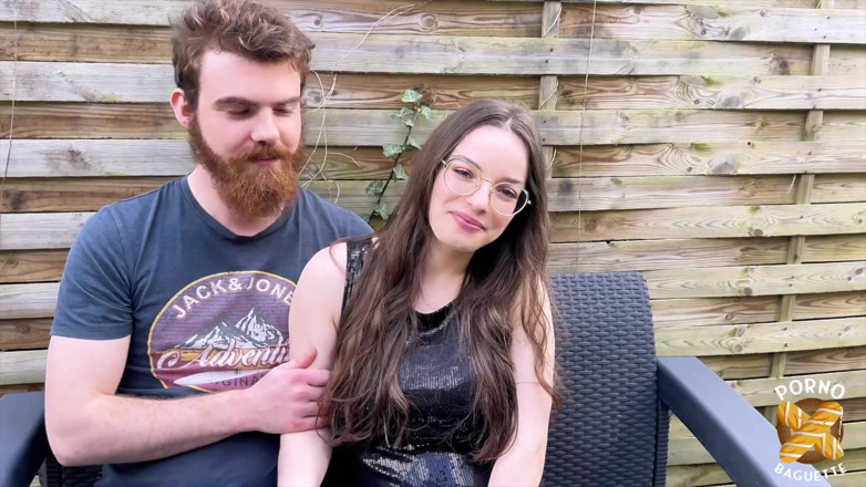 Porno Baguette: Катерина, горячая брюнетка, обожает секс вчетвером