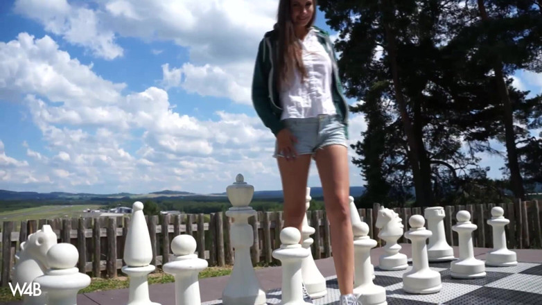Watch4beauty: Connie Flight