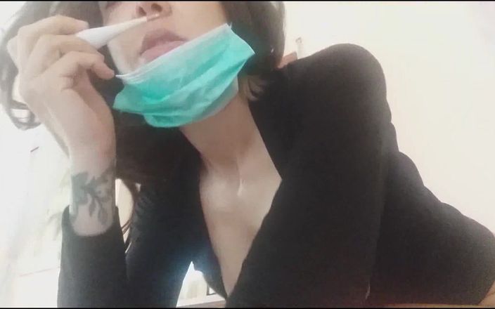 savannahamatoriale: Suppositorium stöter in i röpan av enorm dildo