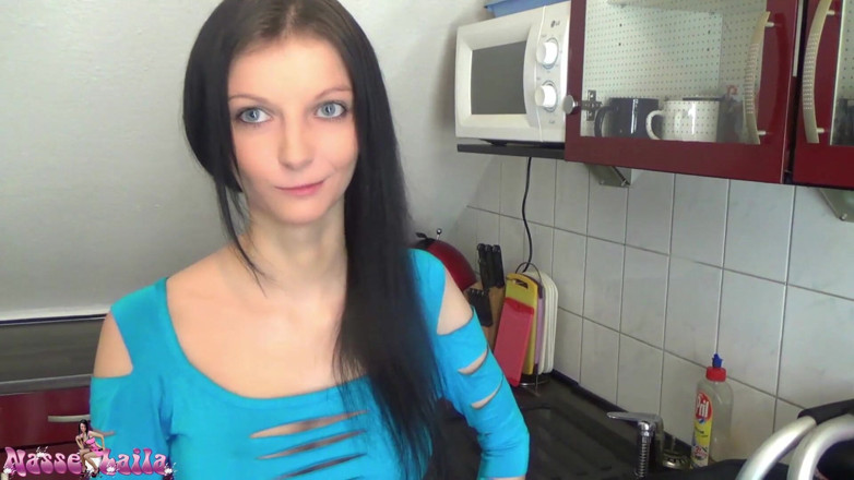 Laila Banx: Befleckt!!! Mit dem jungen von nebenan geschraubt ...