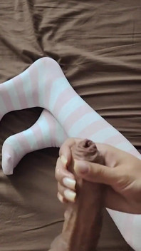 Sanfte Stiefschwester in Einem Sexy Outfit Wichst Mir Zu Einem Saftigen Sperma-shot